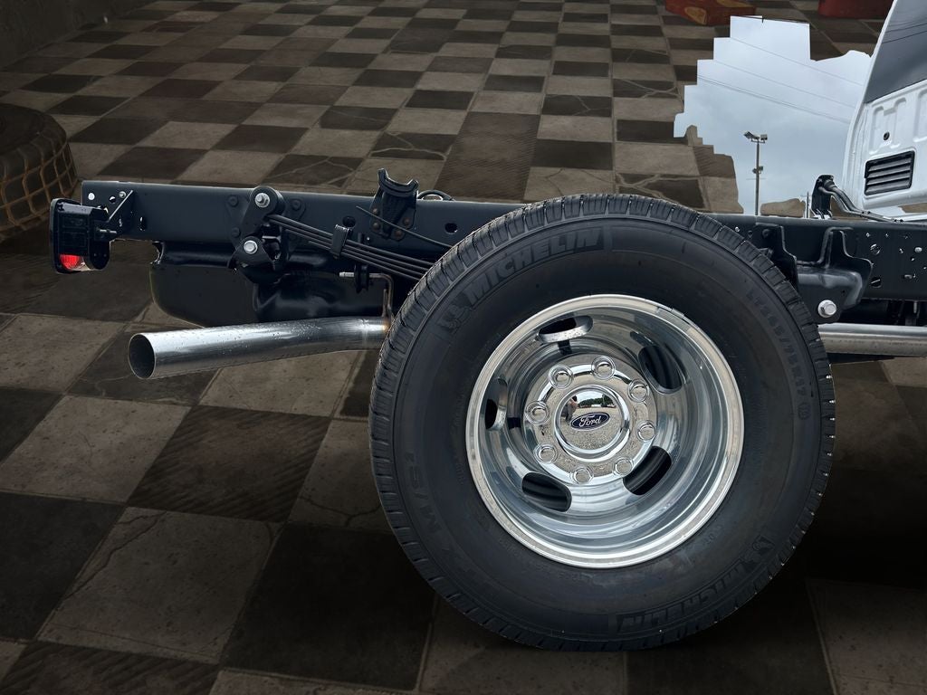 2026 Ford Chassis Cab F-350® XLT