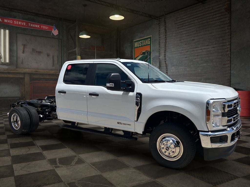 2026 Ford Chassis Cab F-350® XL