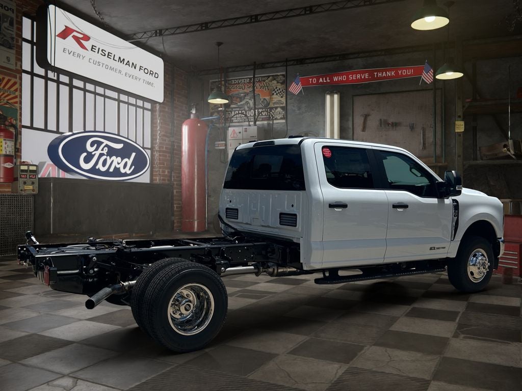 2026 Ford Chassis Cab F-350® XL