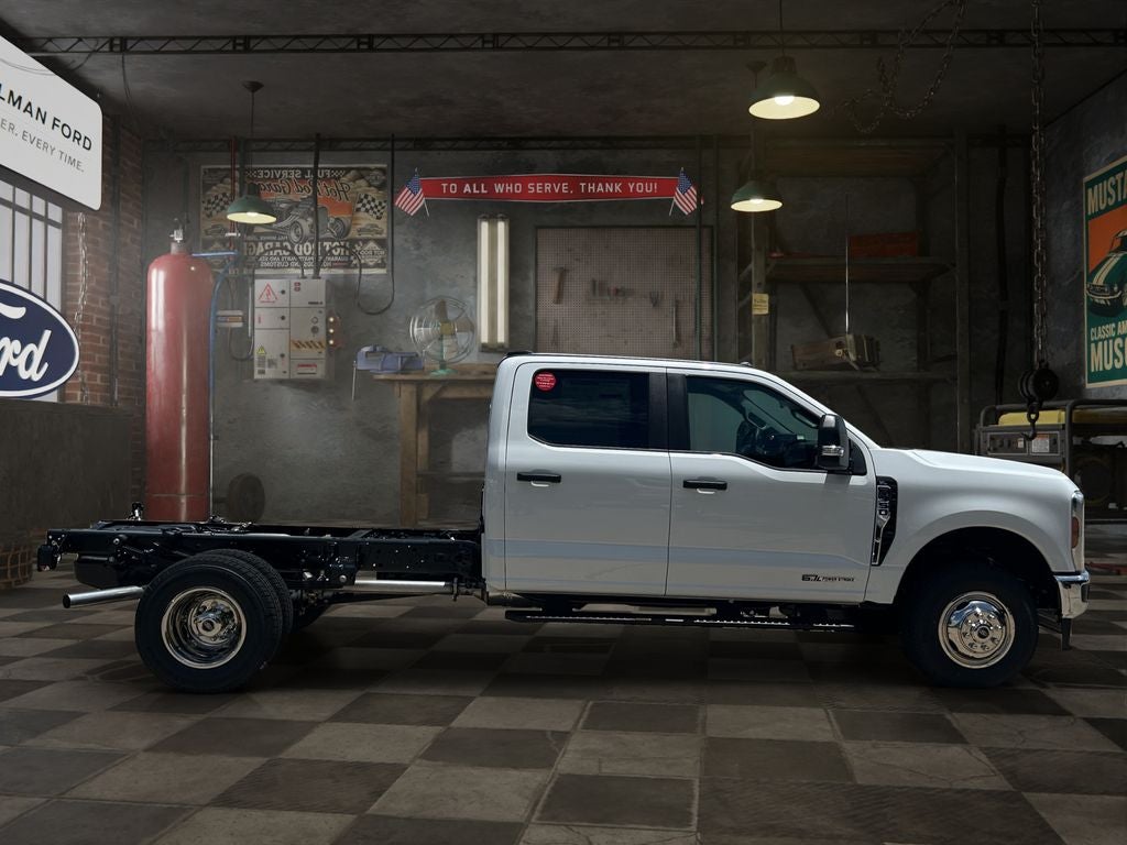 2026 Ford Chassis Cab F-350® XL