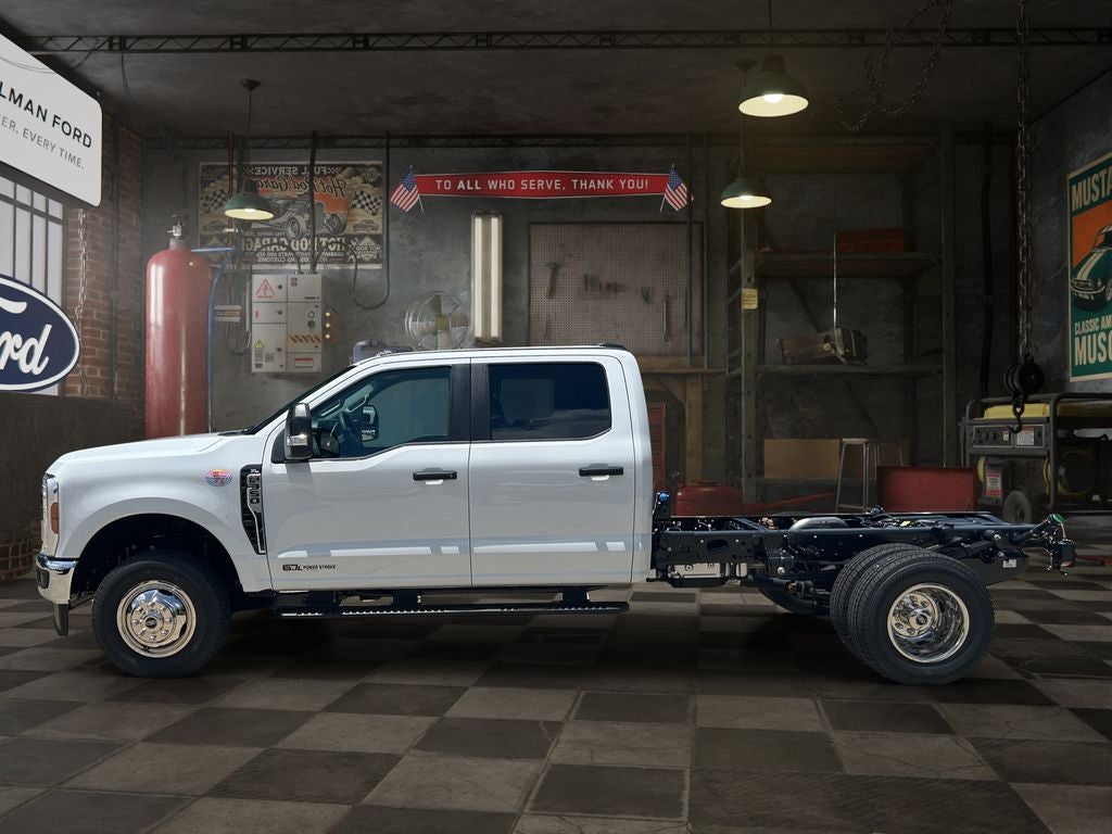 2026 Ford Chassis Cab F-350® XL