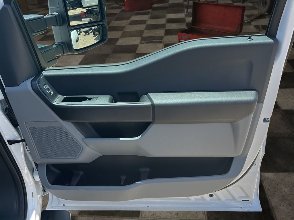 2026 Ford Chassis Cab F-350® XL