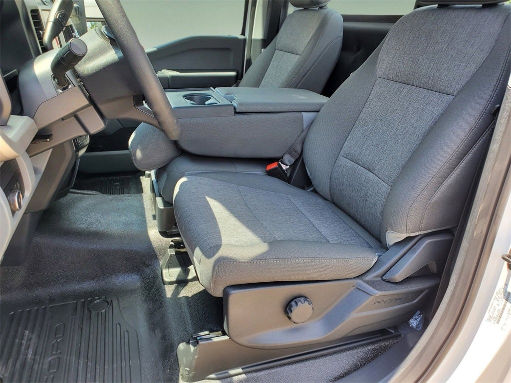 2025 Ford Chassis Cab F-350® XL