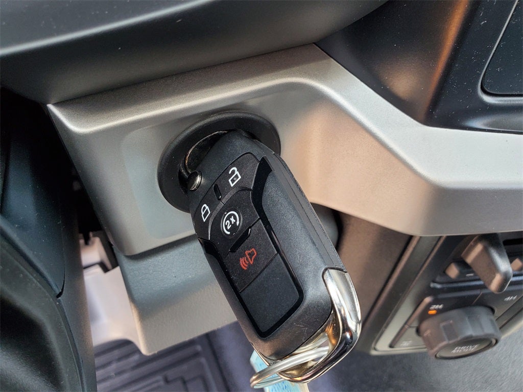 2025 Ford Chassis Cab F-350® XL