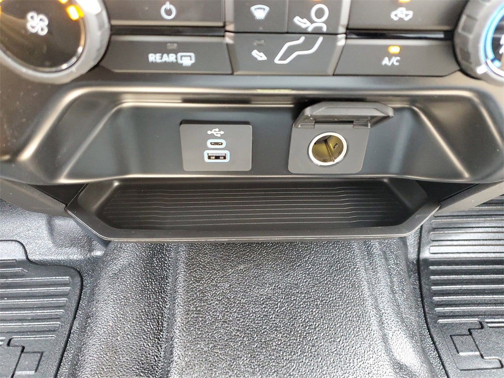 2025 Ford Chassis Cab F-350® XL