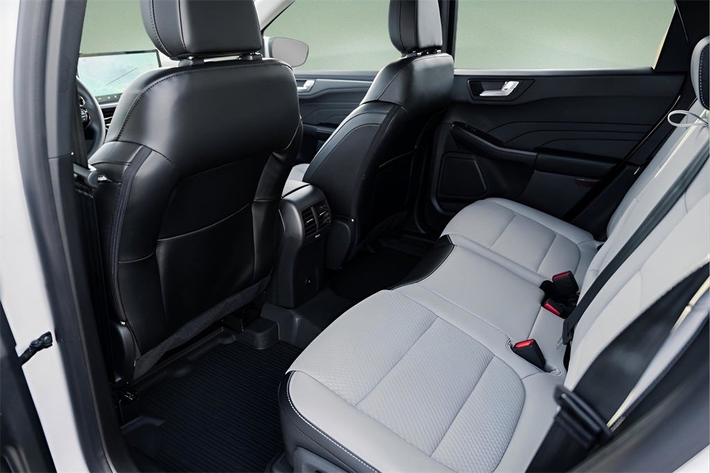 2024 Ford Escape Plug-In Hybrid Base