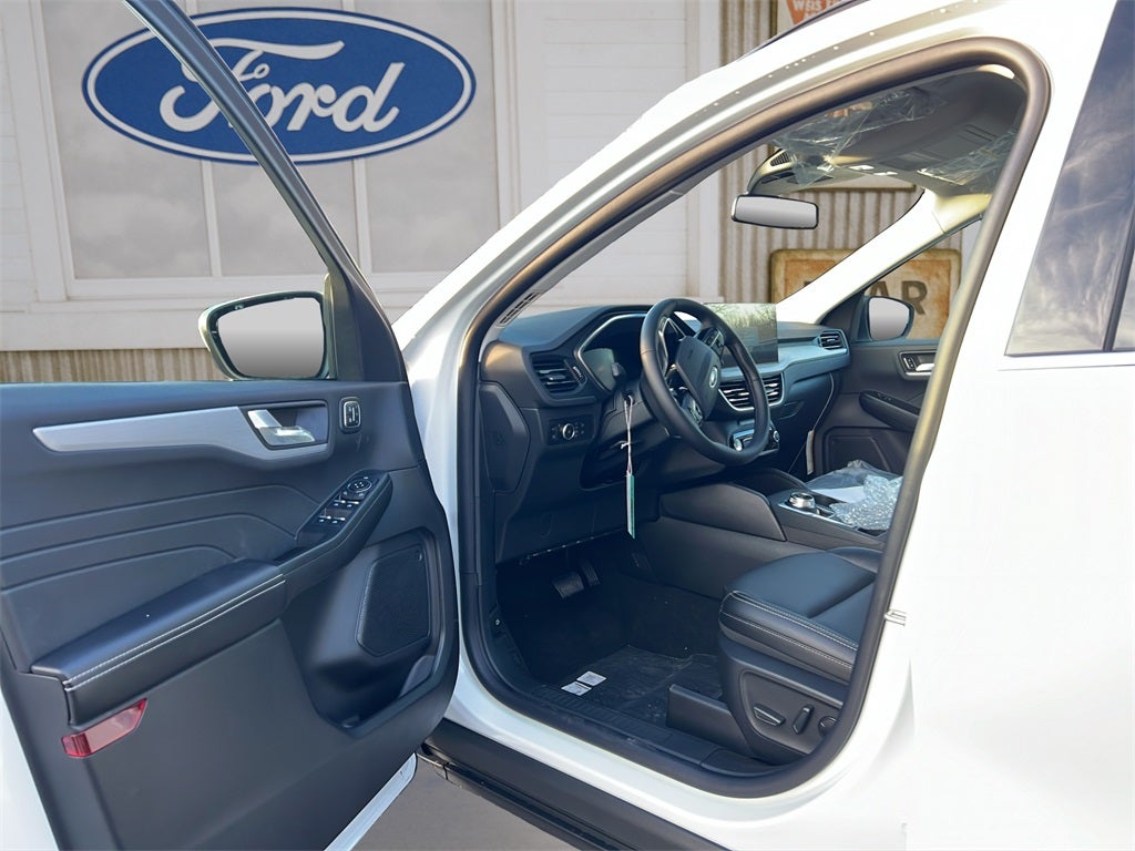 2026 Ford Escape Platinum™