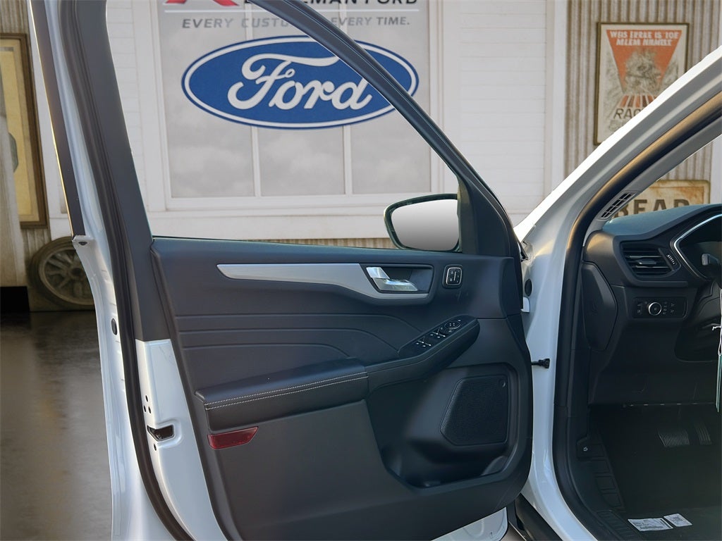 2026 Ford Escape Platinum™