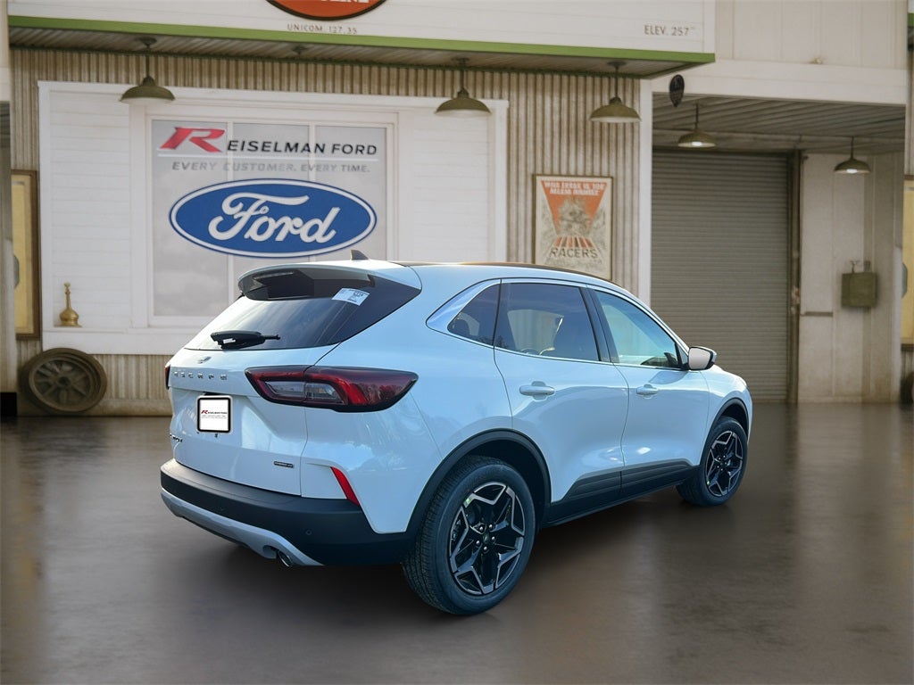 2026 Ford Escape Platinum™