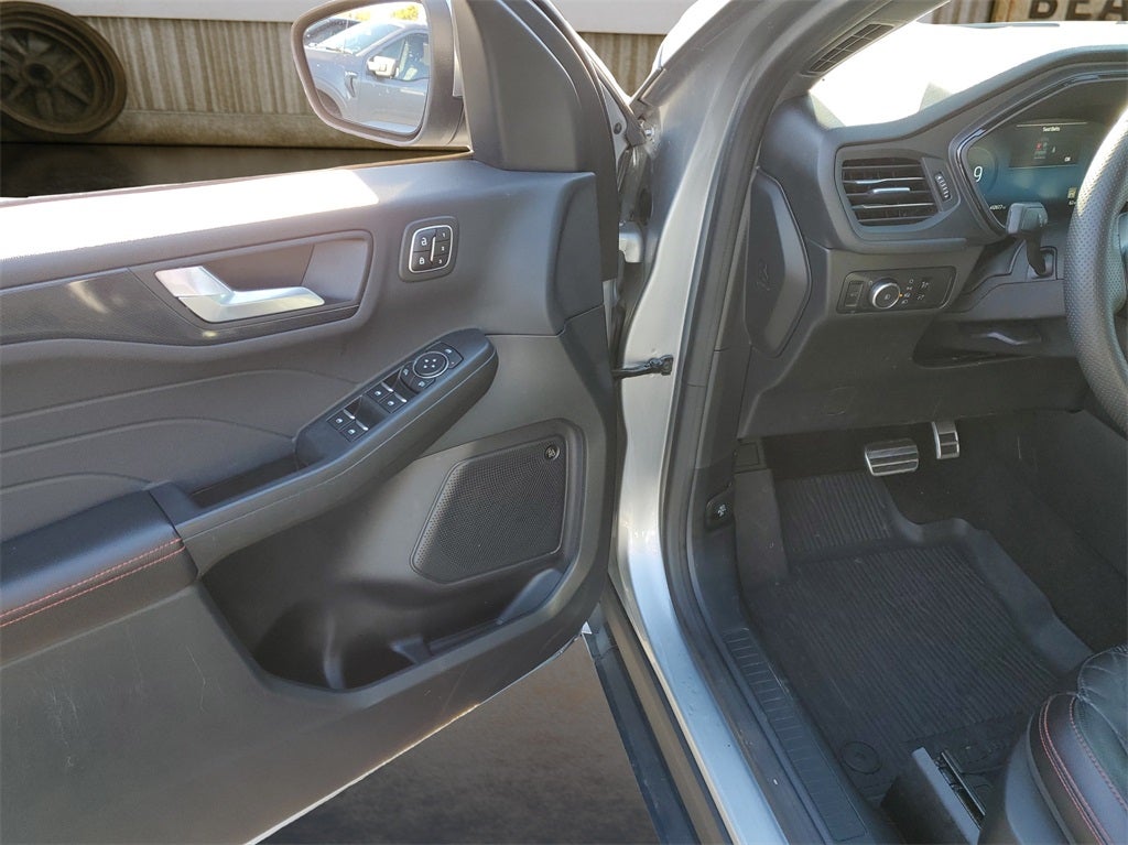 2023 Ford Escape ST-Line Elite