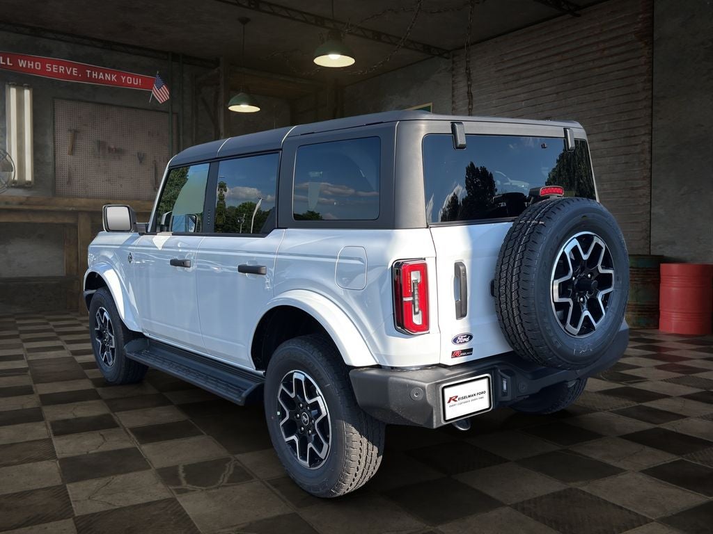 2026 Ford Bronco Outer Banks®