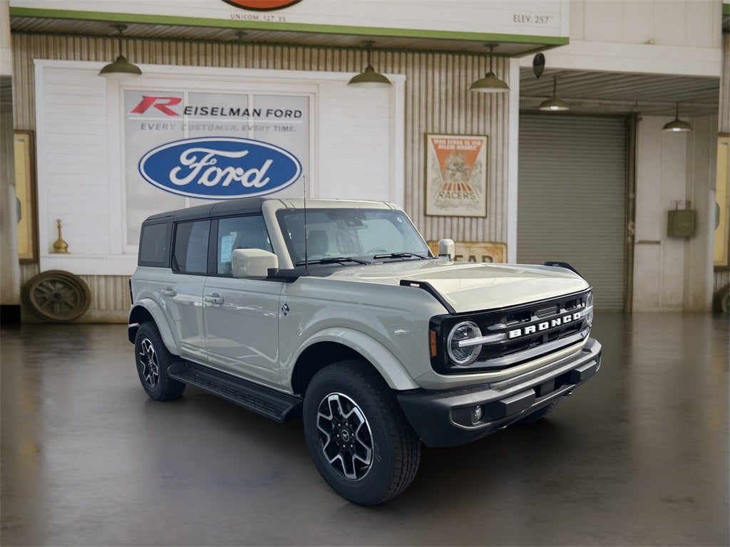 2025 Ford Bronco Outer Banks®