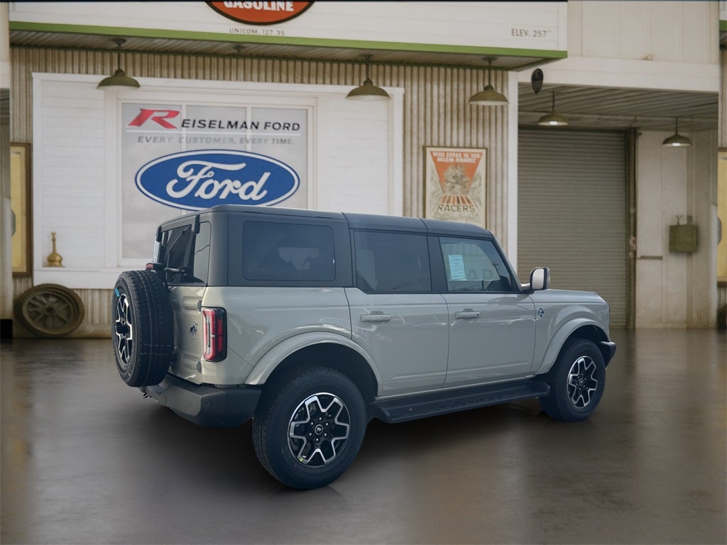 2025 Ford Bronco Outer Banks®