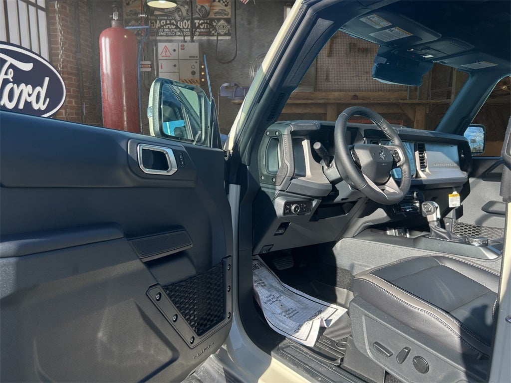 2025 Ford Bronco Outer Banks®