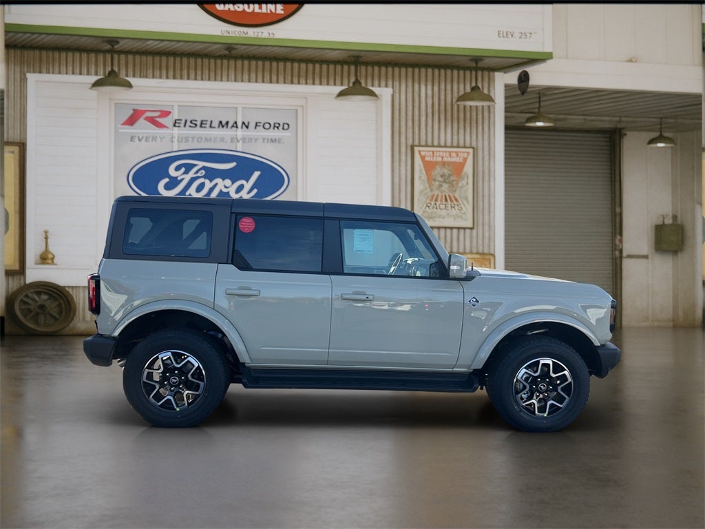 2025 Ford Bronco Outer Banks®