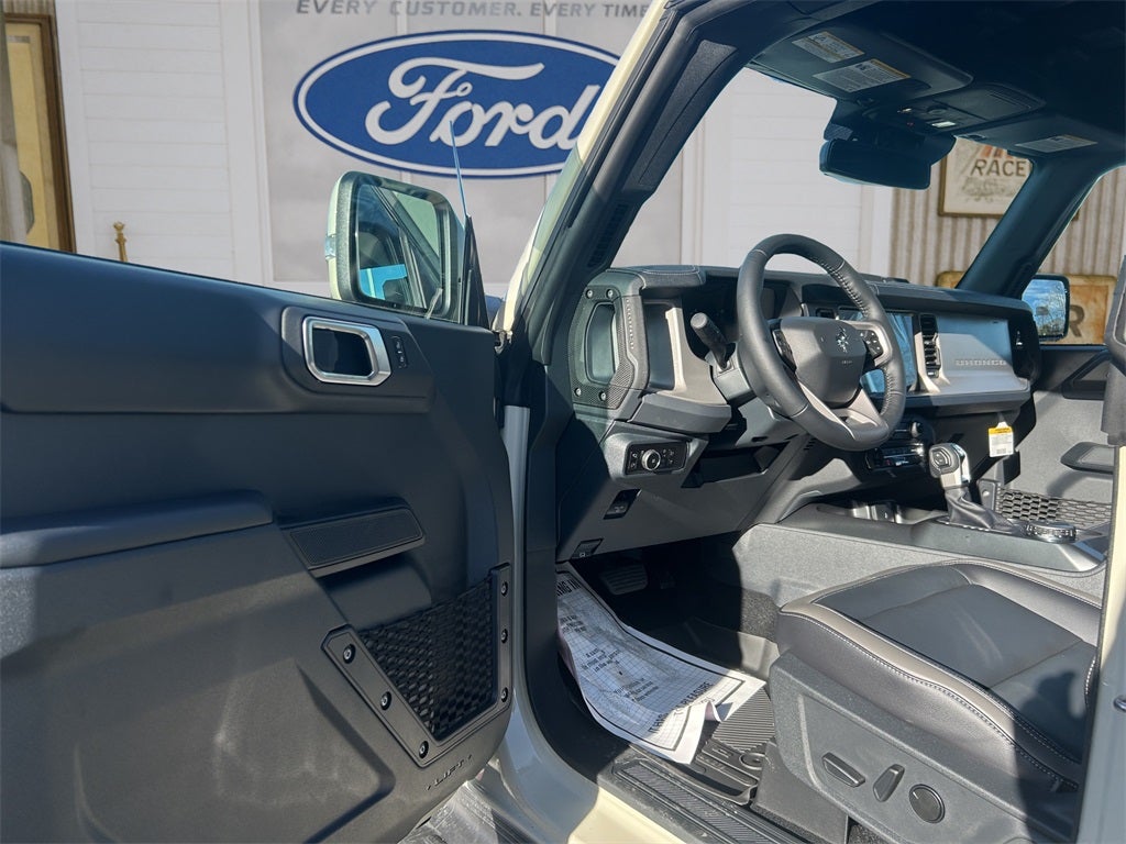 2025 Ford Bronco Outer Banks®