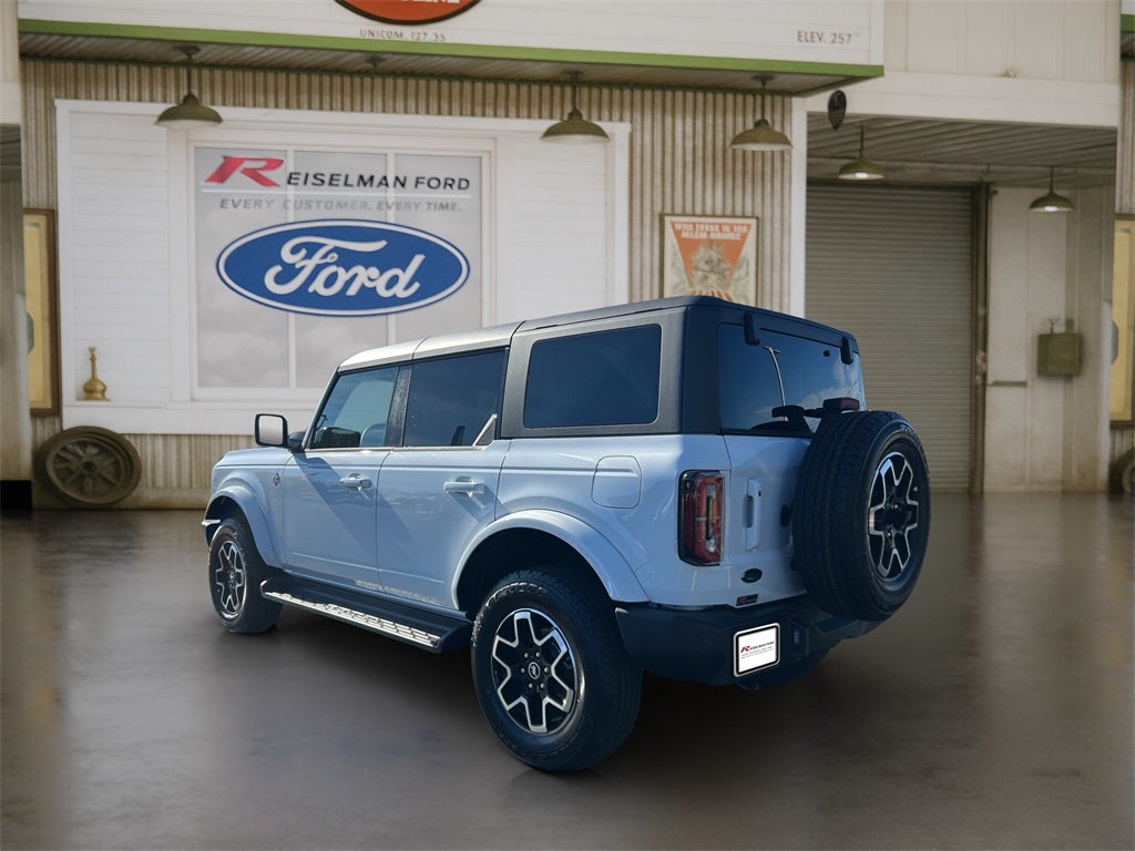 2025 Ford Bronco Outer Banks®