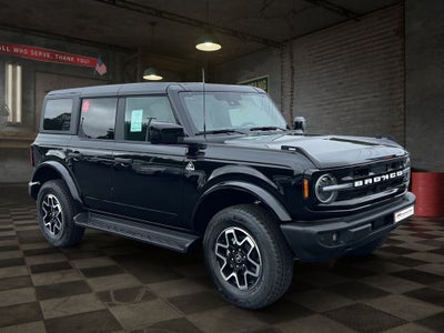 2026 Ford Bronco Outer Banks®