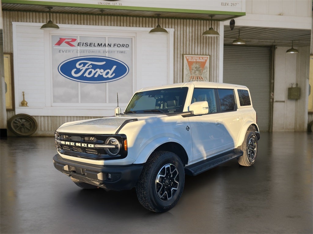 2025 Ford Bronco Outer Banks®