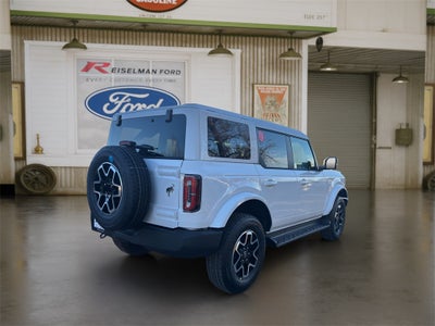 2025 Ford Bronco Outer Banks®