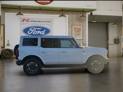 2025 Ford Bronco Outer Banks®