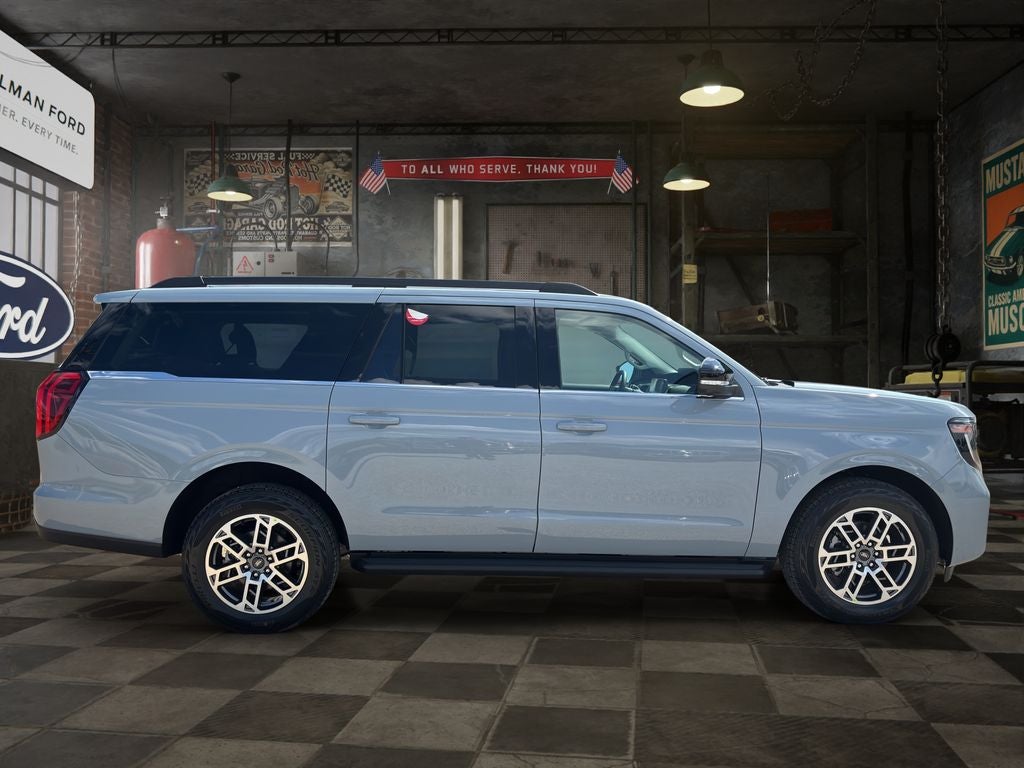2026 Ford Expedition MAX Active