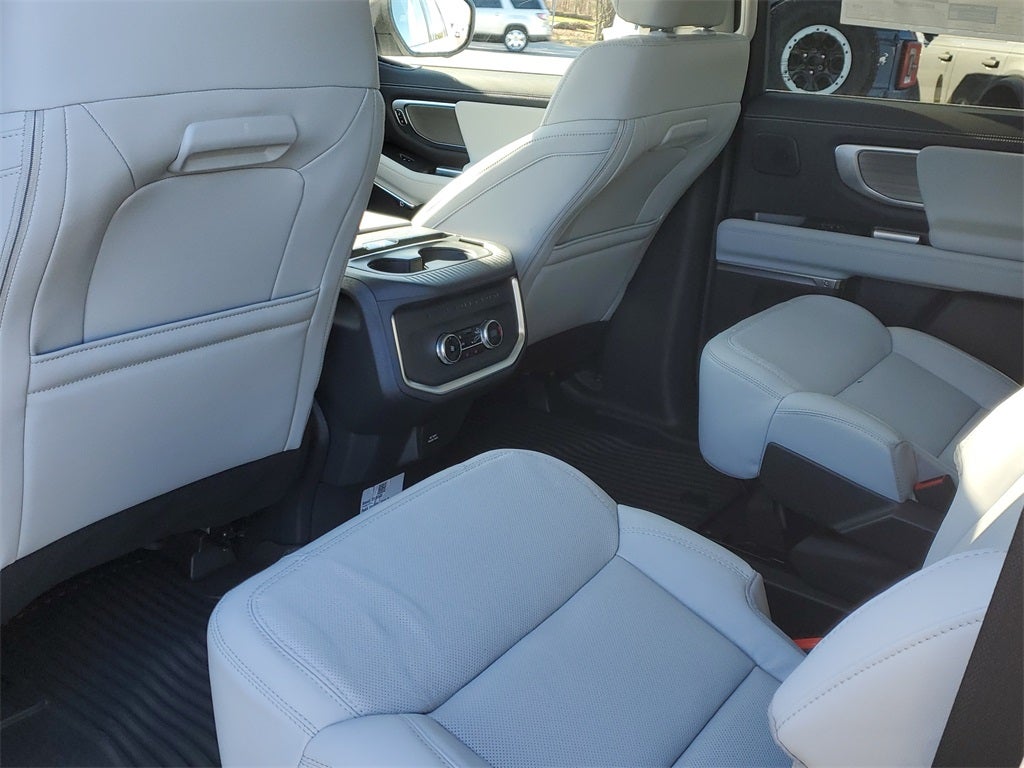 2025 Ford Expedition Platinum® MAX