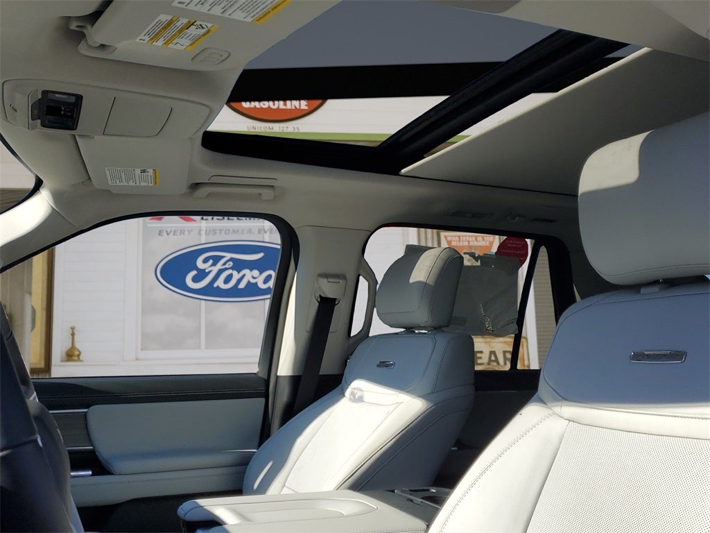 2025 Ford Expedition Platinum® MAX