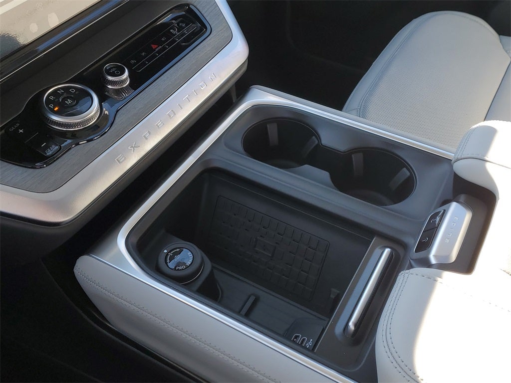 2025 Ford Expedition Platinum® MAX