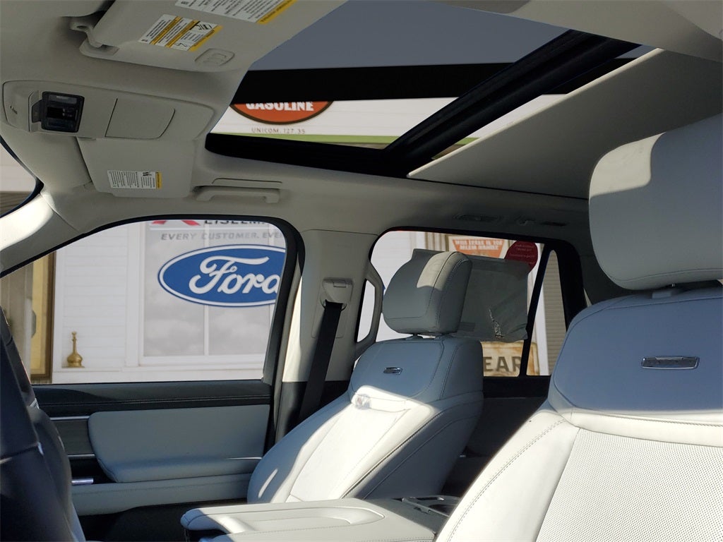 2025 Ford Expedition Platinum® MAX