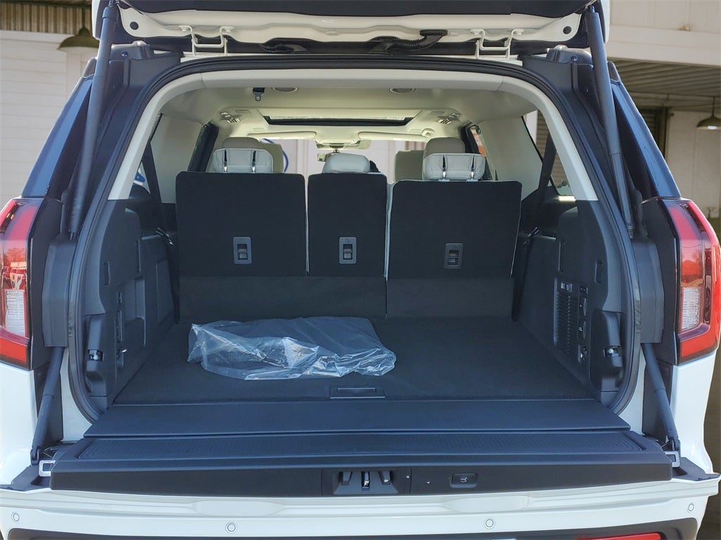 2025 Ford Expedition Platinum® MAX