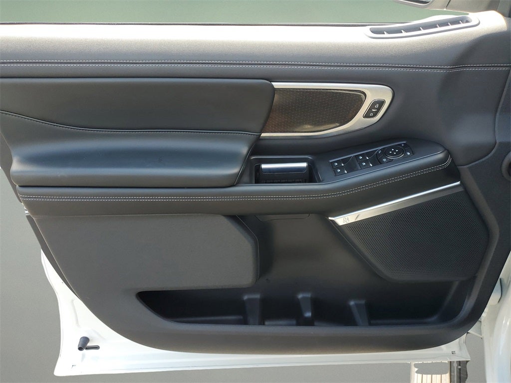 2025 Ford Expedition Platinum®