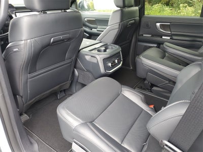 2025 Ford Expedition Platinum®