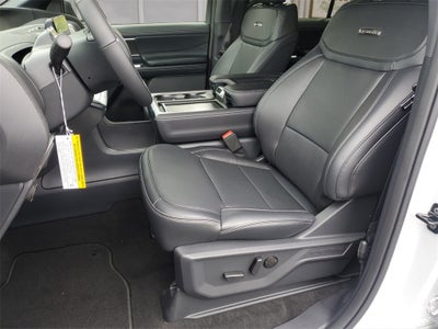 2025 Ford Expedition Platinum®