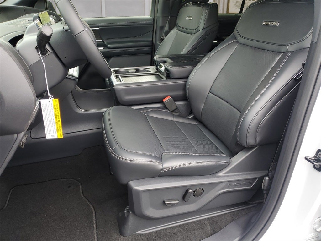 2025 Ford Expedition Platinum®