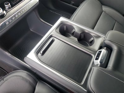 2025 Ford Expedition Platinum®