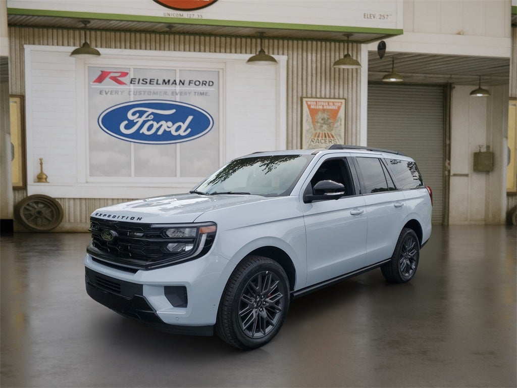 2025 Ford Expedition Platinum®
