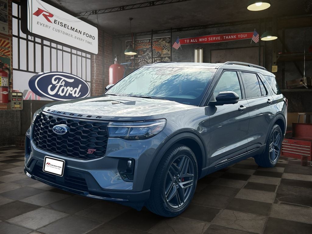 2026 Ford Explorer ST 4WD's photo