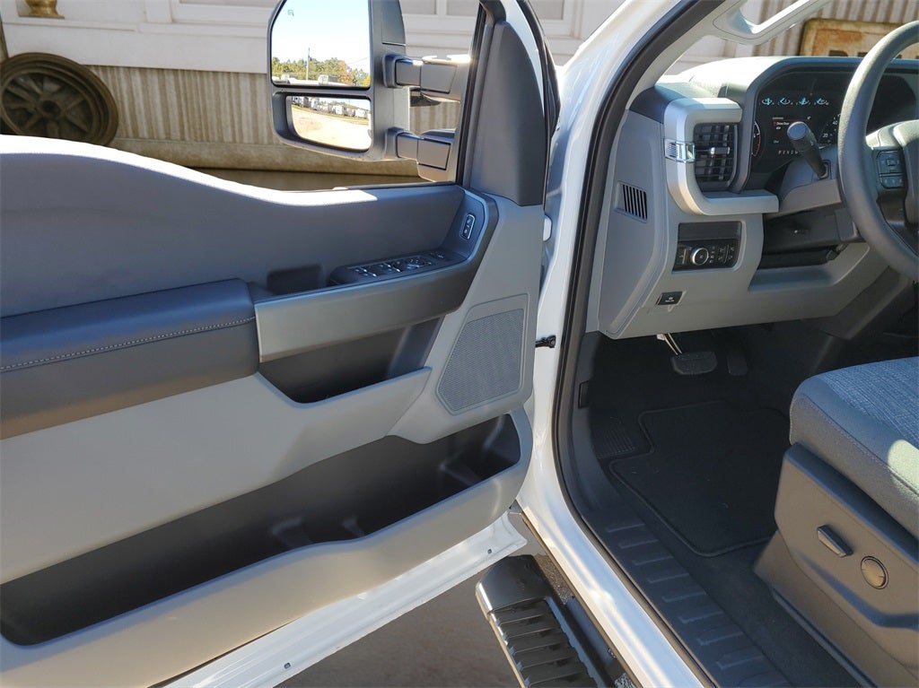 2026 Ford Super Duty F-250® XLT