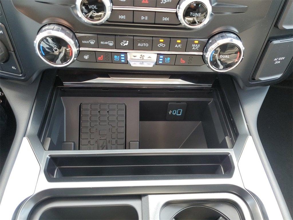 2026 Ford Super Duty F-250® Platinum®