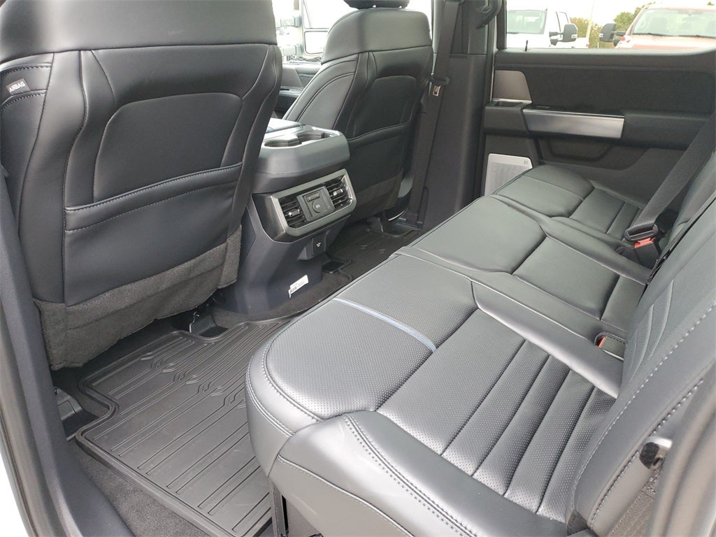 2026 Ford Super Duty F-350® Platinum®