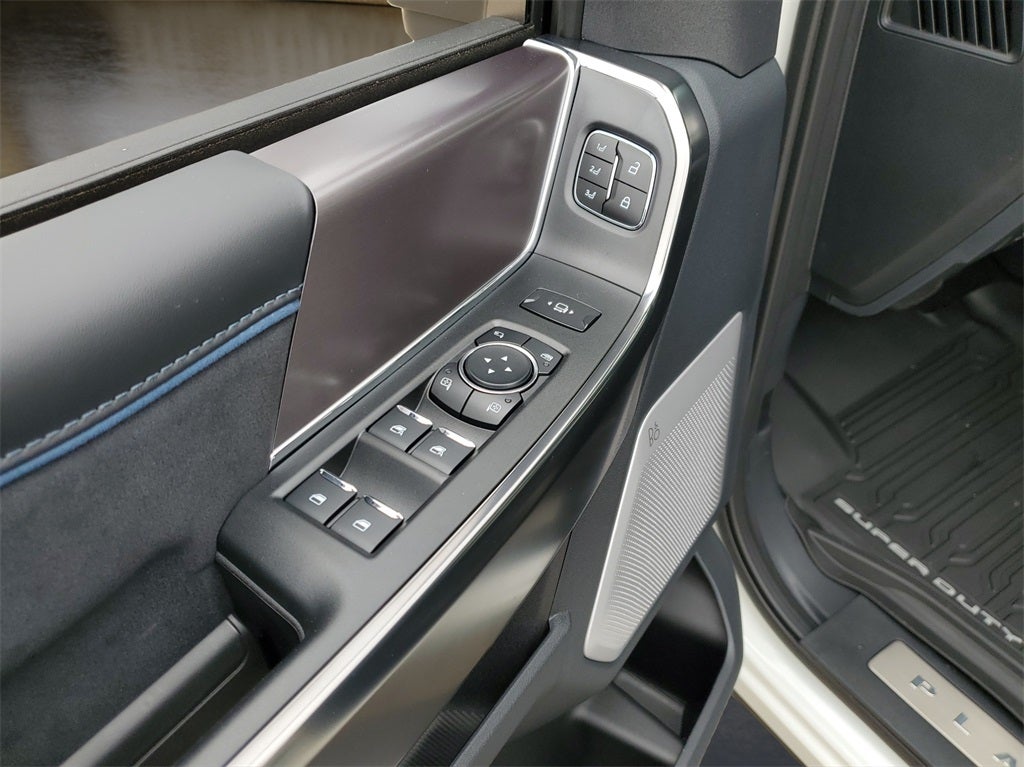 2026 Ford Super Duty F-350® Platinum®