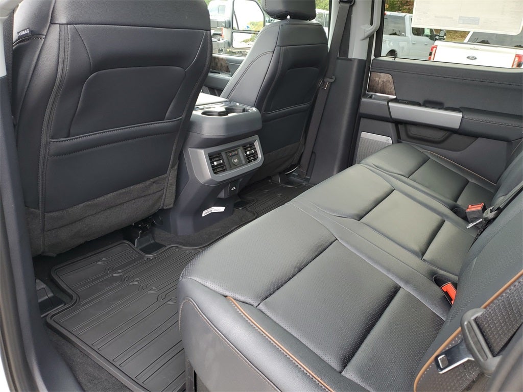 2026 Ford Super Duty F-350® Lariat®