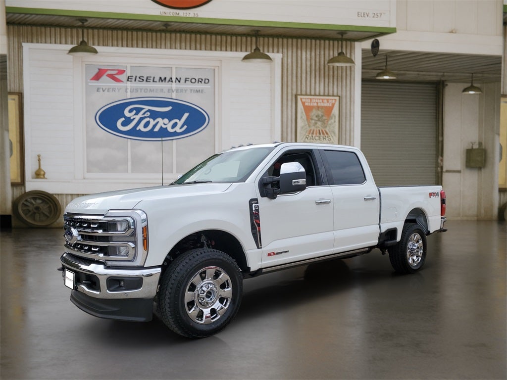 2026 Ford Super Duty F-350® Lariat®