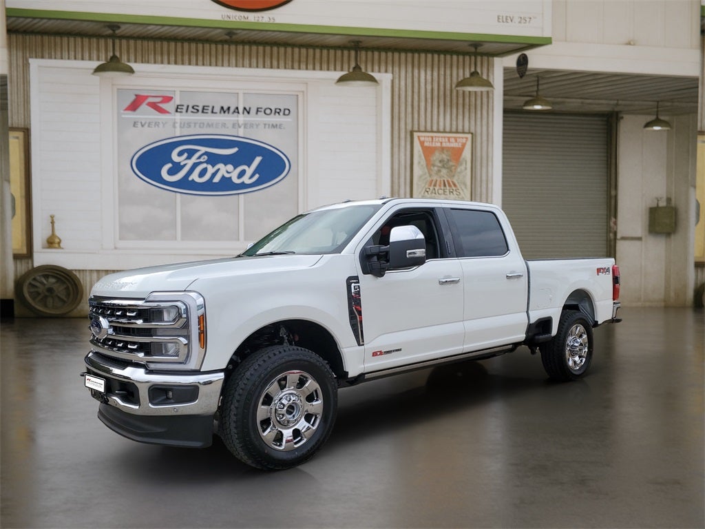 2026 Ford Super Duty F-350® Lariat®