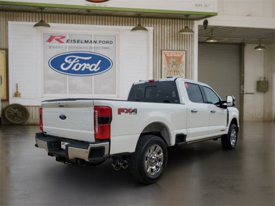 2026 Ford Super Duty F-350® Lariat®
