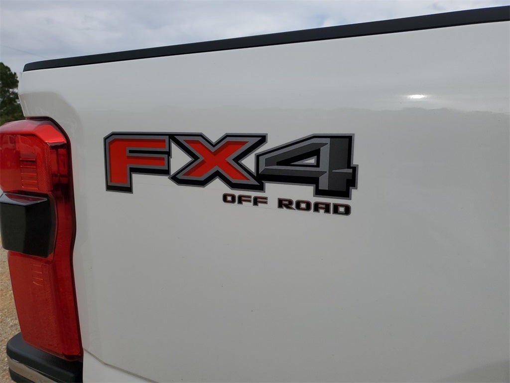 2026 Ford Super Duty F-350® Lariat®