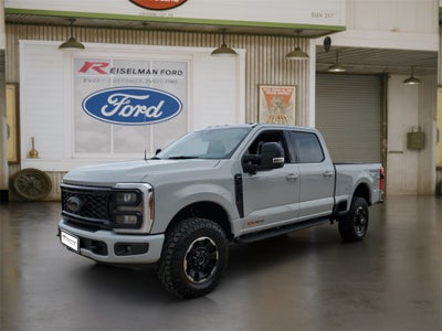 2026 Ford Super Duty F-350® Lariat®
