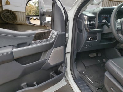 2026 Ford Super Duty F-350® Lariat®