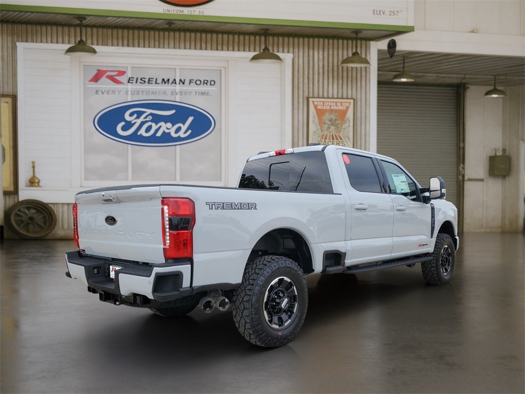2026 Ford Super Duty F-350® Lariat®